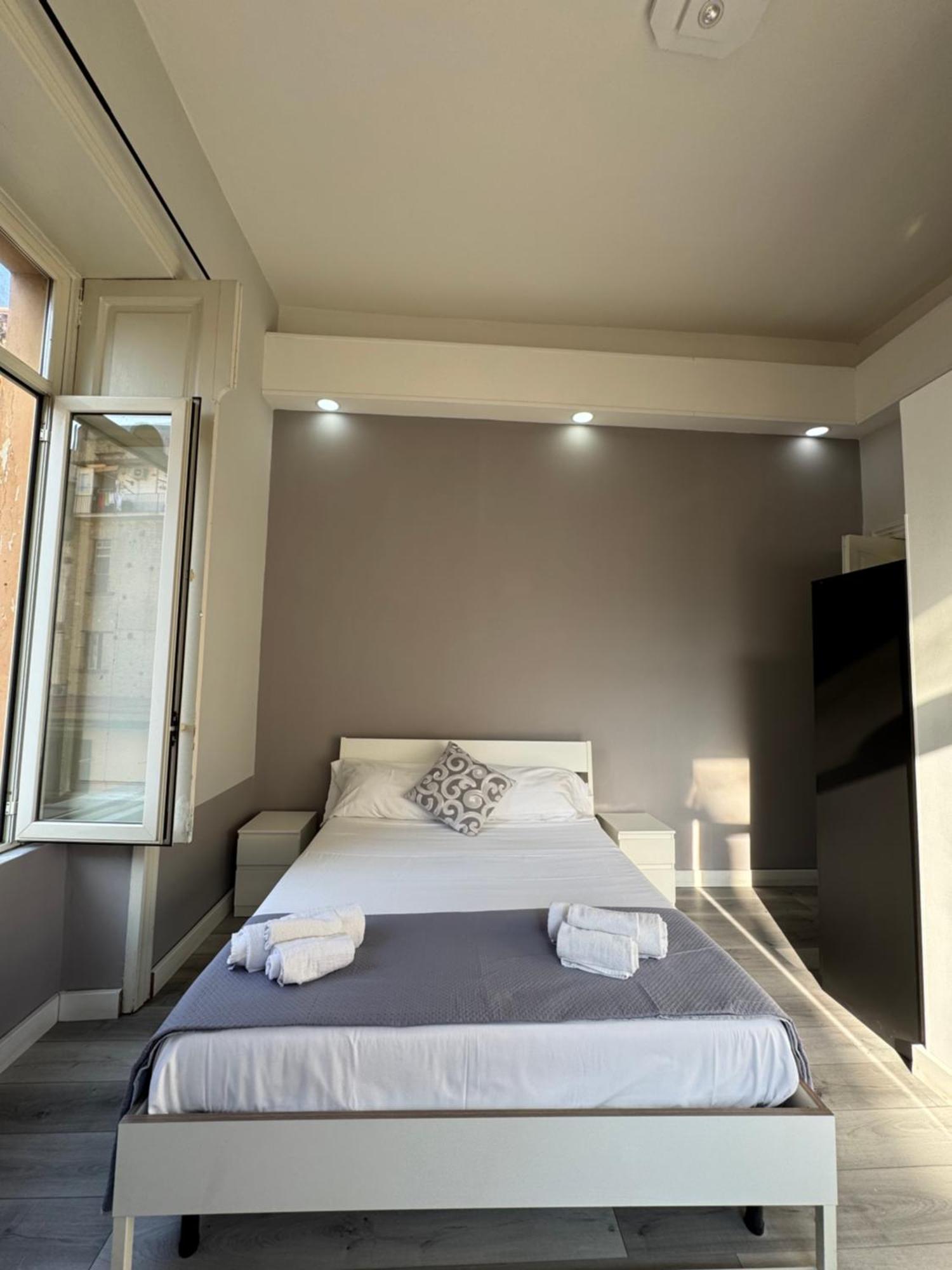 B&B San Ferdinando Napoli Buitenkant foto