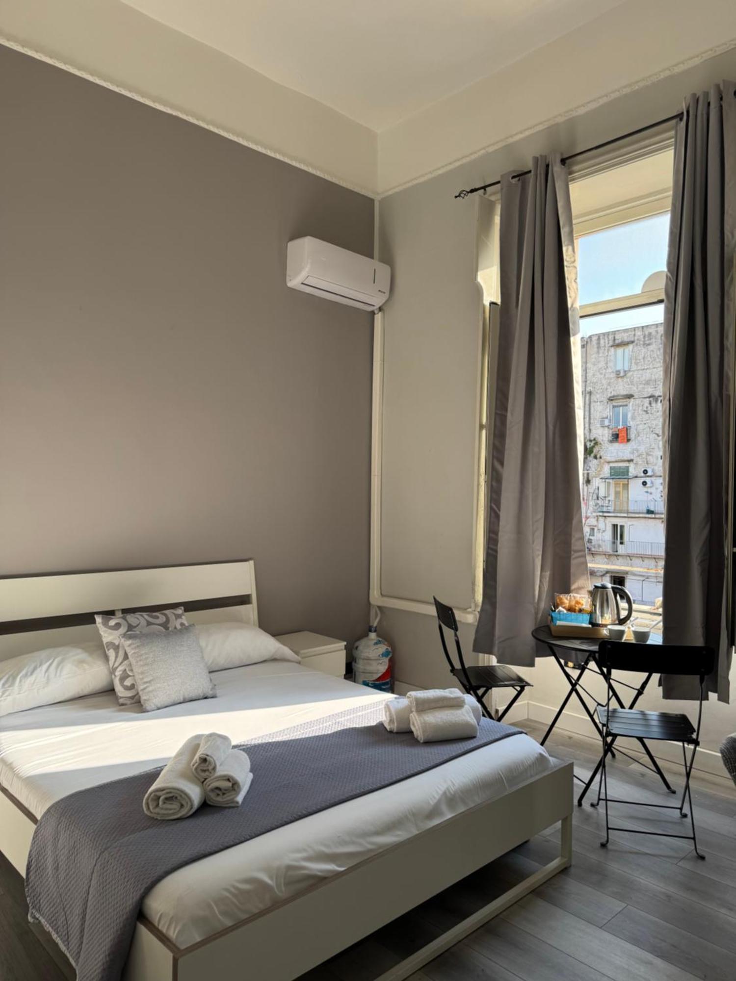 B&B San Ferdinando Napoli Buitenkant foto